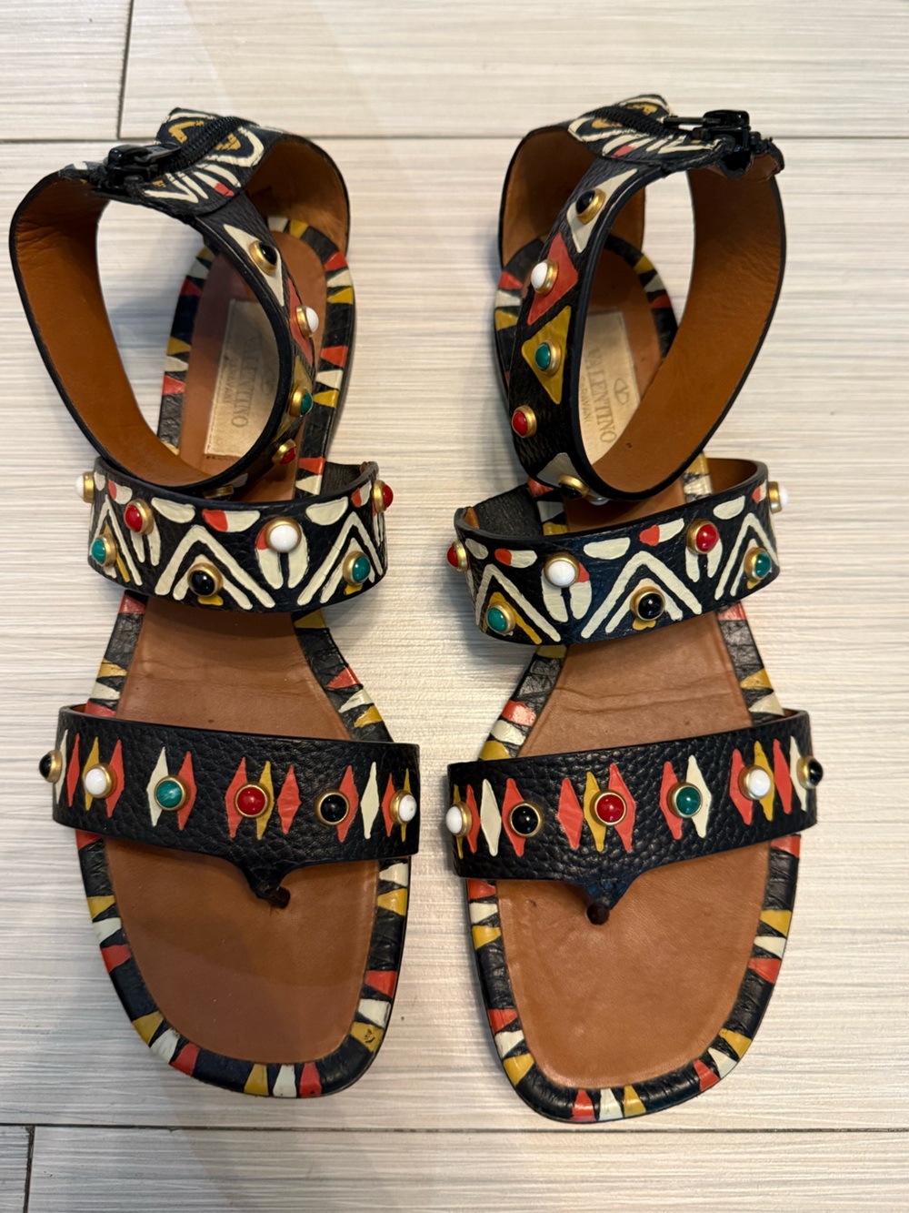Valentino Garavani Studded Ethnic-Print Leather Flat Sandals - Picture 2 of 6